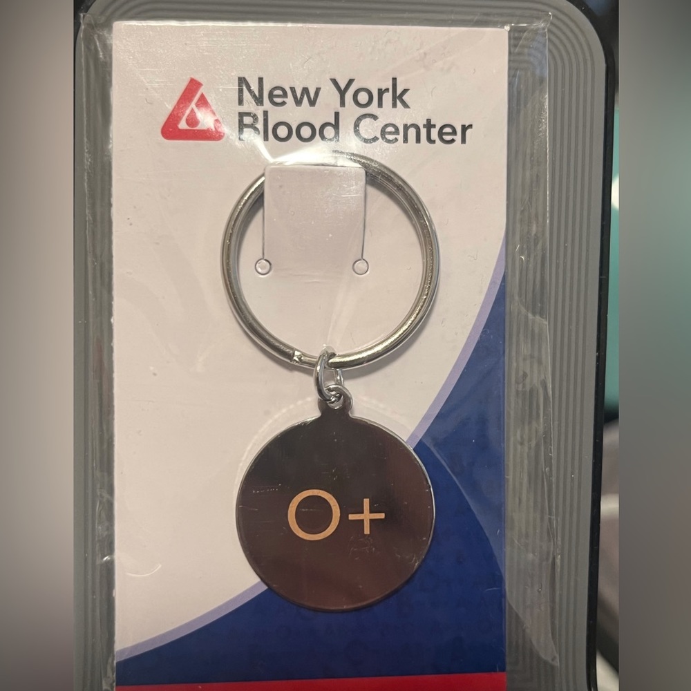❌SOLD❌ New York Blood Center, O+ keychain - Picture 1 of 2